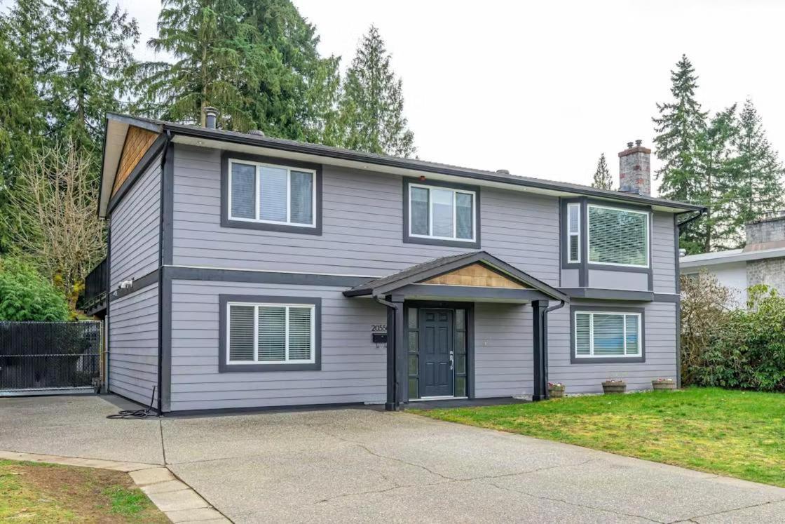 Private 1 Bedroom In Brookswood Langley Exteriér fotografie