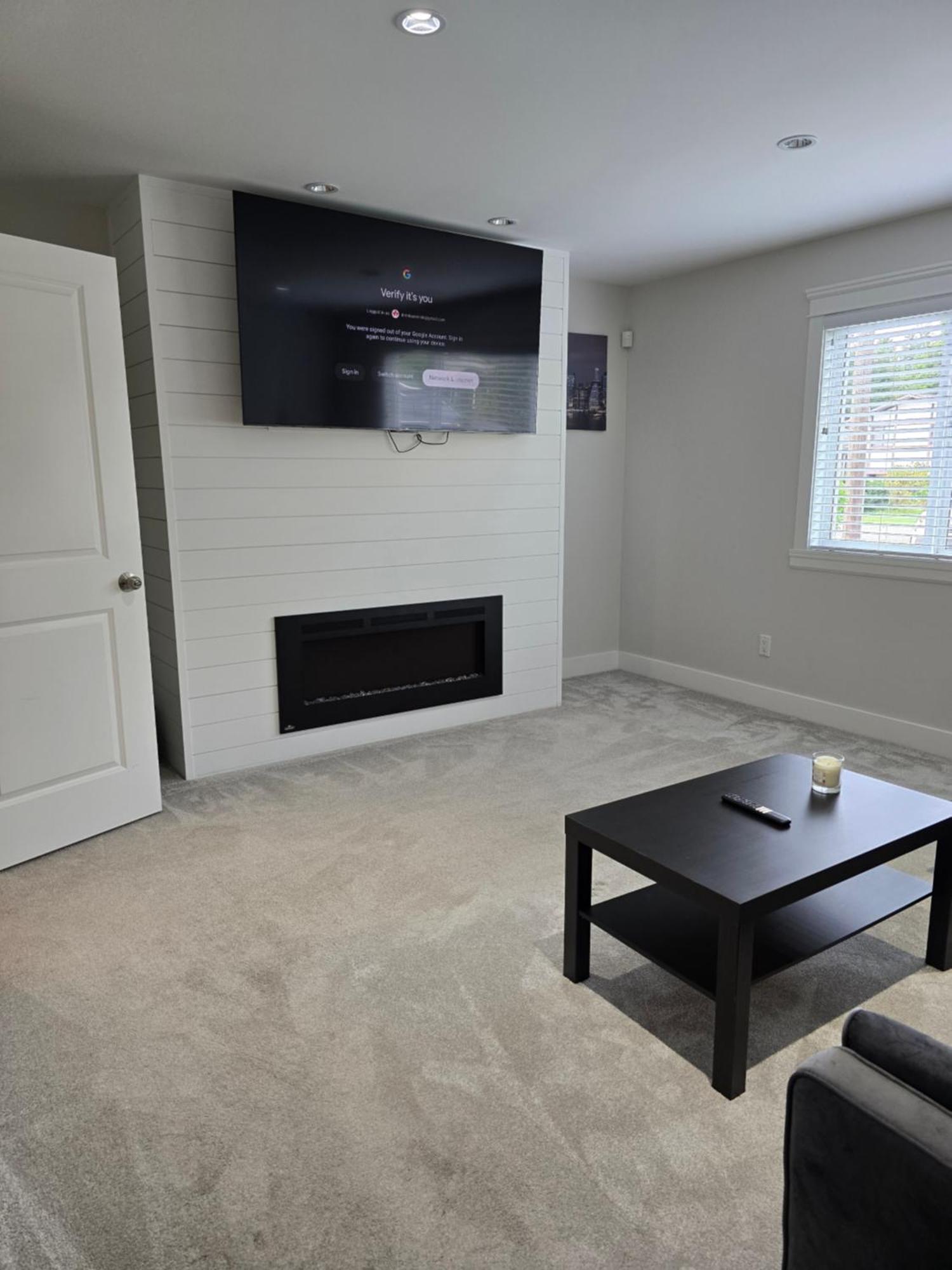 Private 1 Bedroom In Brookswood Langley Exteriér fotografie